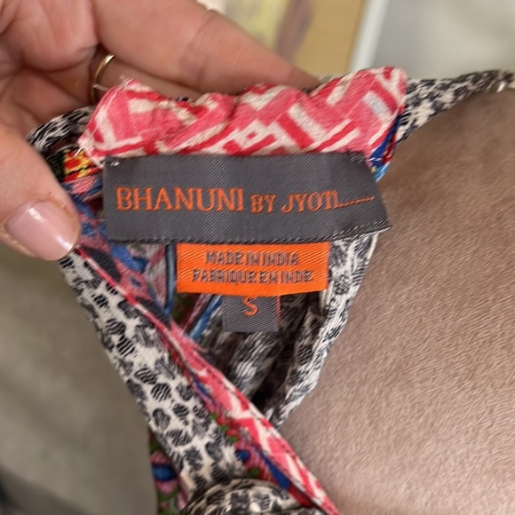 NWOT Detailed Anthropologie Halter top, Size S but roomy cut - Picture 4 of 6